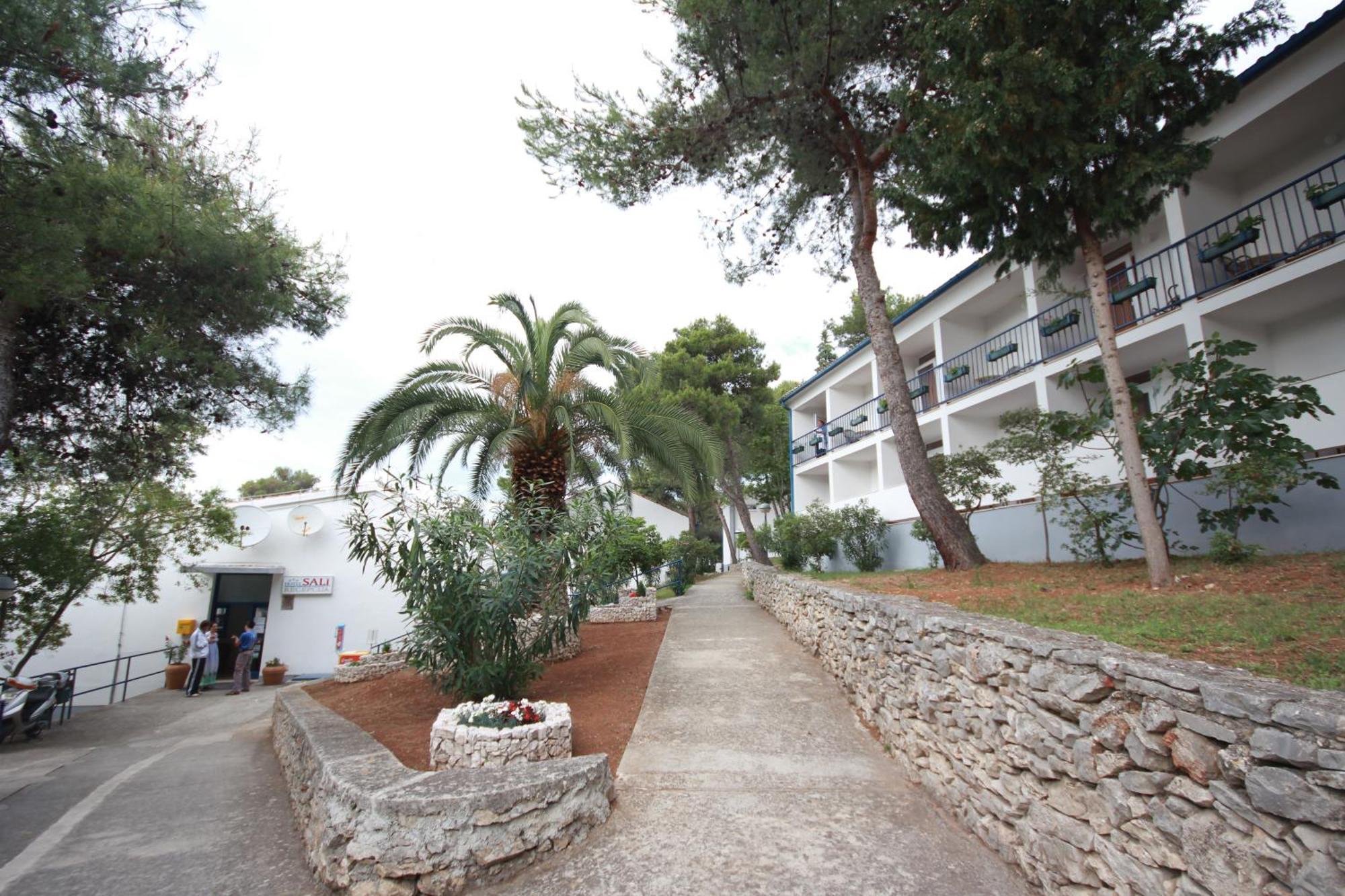 Hotel Sali Exterior photo